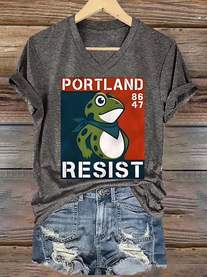 V-neck Women's Portland Frog 8647 resist Print T-Shirt